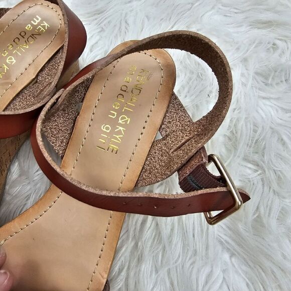MADDEN GIRL X KENDALL & KYLIE AVAALON WOMEN'S SIZE 8.5 BEADED KORK WEDGE Navajo - Picture 2 of 7